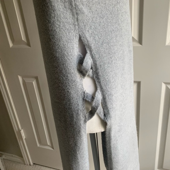 Long Sweater Vest by Glamorous - Picture 3 of 4